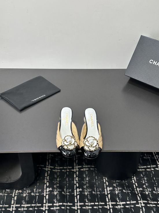 Chanel Genuine Leather Fashion Sandals Leather Outsole