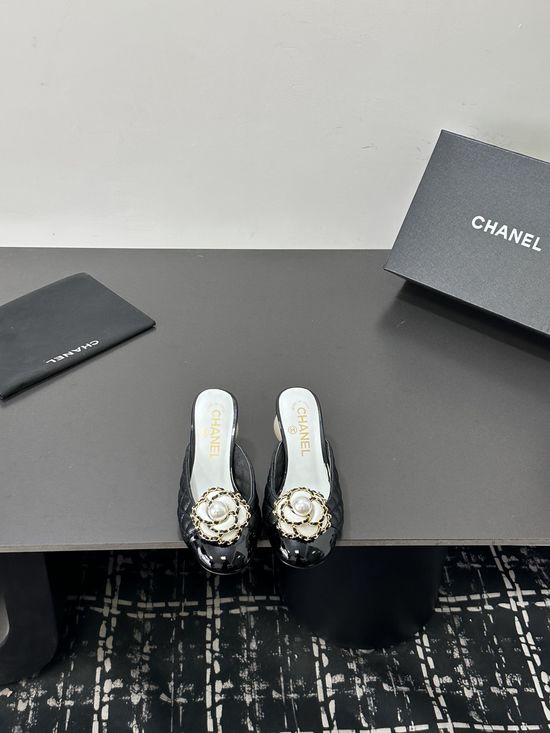 Chanel Genuine Leather Fashion Sandals Leather Outsole