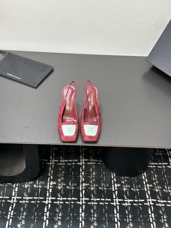 Chanel Sheepskin Upper Elegant Slides With Gift Box