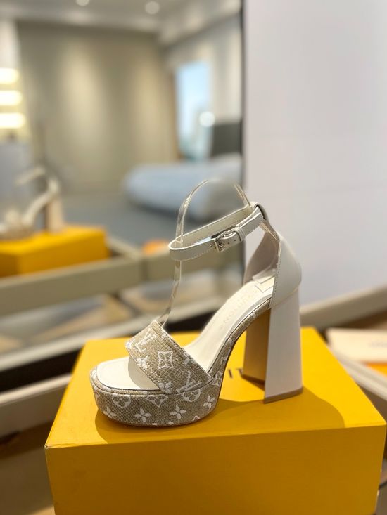Louis Vuitton Elegant Platform Sandals Premium Upper Soft Lining Non-slip Sole