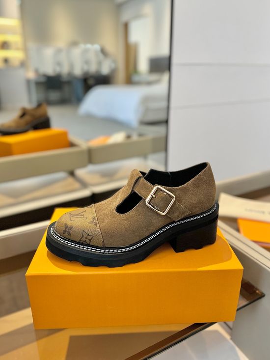 Louis Vuitton Premium Monogram Leather Upper Comfortable Classic Walking Shoes