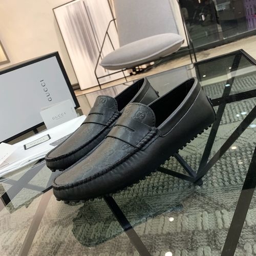 Gucci Cowhide Loafers With Interlocking G Details