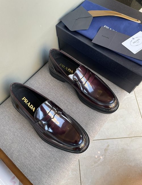 Prada Patent Leather Carved Casual Shoes