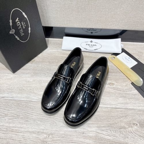 Prada Business Casual Patent Leather Sole Leather Shoes