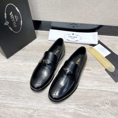 Prada Business Casual Patent Leather Sole Leather Shoes