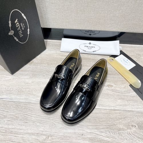 Prada Business Casual Patent Leather Sole Leather Shoes