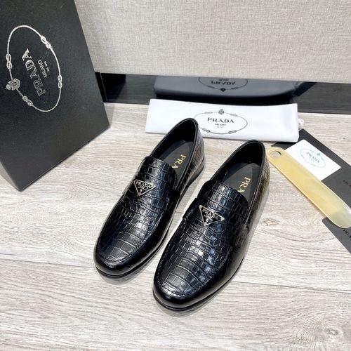 Prada Business Casual Patent Leather Sole Leather Shoes