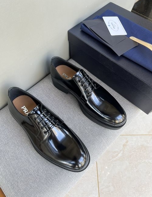 Prada Patent Leather Carved Casual Shoes