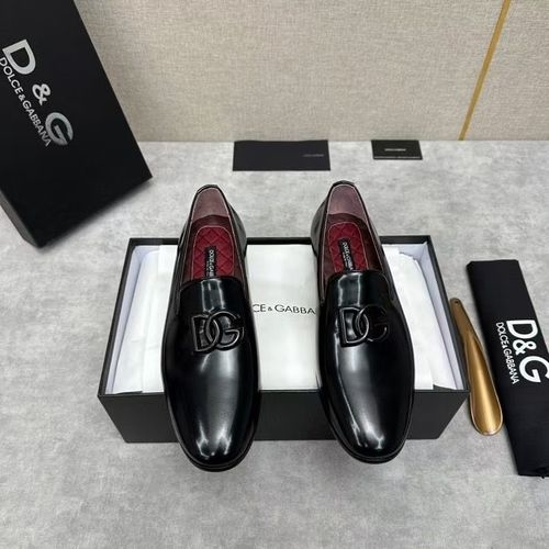 Dolce & Gabbana DG Formal Loafers With Logo Accent