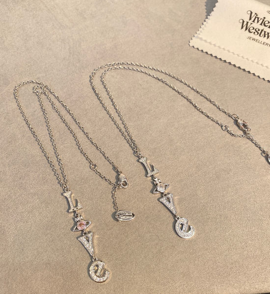 Vivienne Westhood Rhinestone Saturn Necklace Classic Jewelry