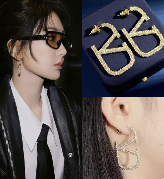 Valentino Stylish Rivet Decoration Earrings Set