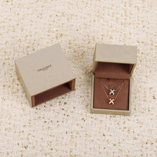 Chaumet Cross Pendant Necklace Elegant Jewelry