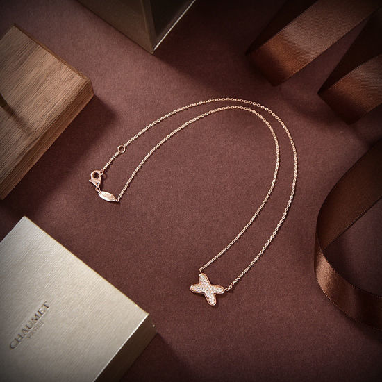 Chaumet Cross Pattern White Shell Necklace
