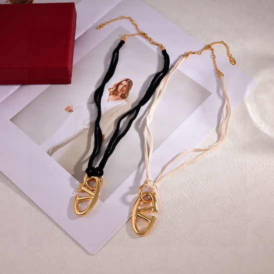 Valentino Valentino Elegant Simple Gold Plated Necklace