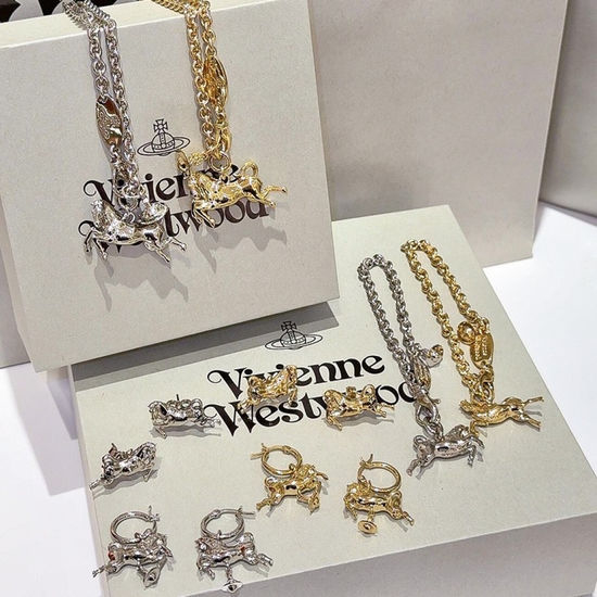 Vivienne Westhood Classic Embroidered Logo Necklace Exquisite Design