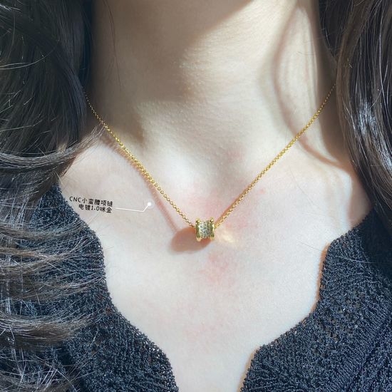 Bvlgari Exquisite Slim Waist Pendant Necklace