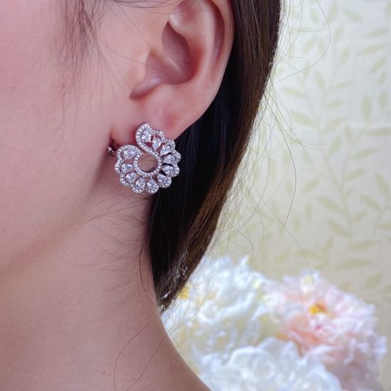 Chopard Lace Edge Zircon Earrings High Quality