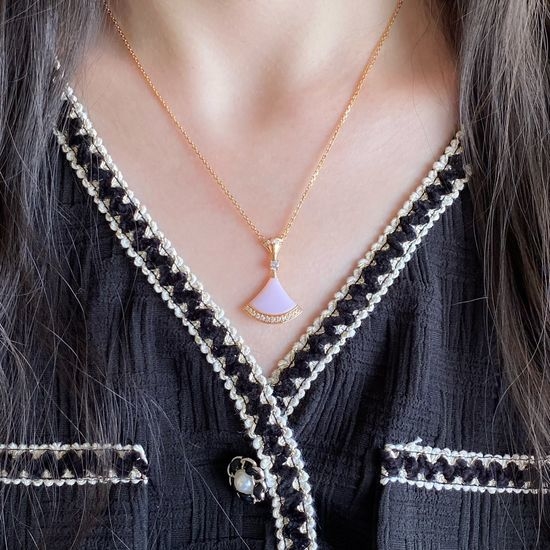 Bvlgari White Diamond Fan Shape Stone Necklace