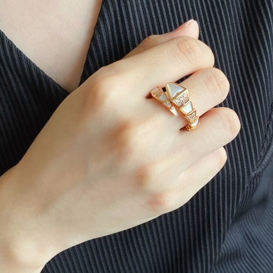 Bvlgari Classic Mother-of-Pearl Snake Diamond Ring