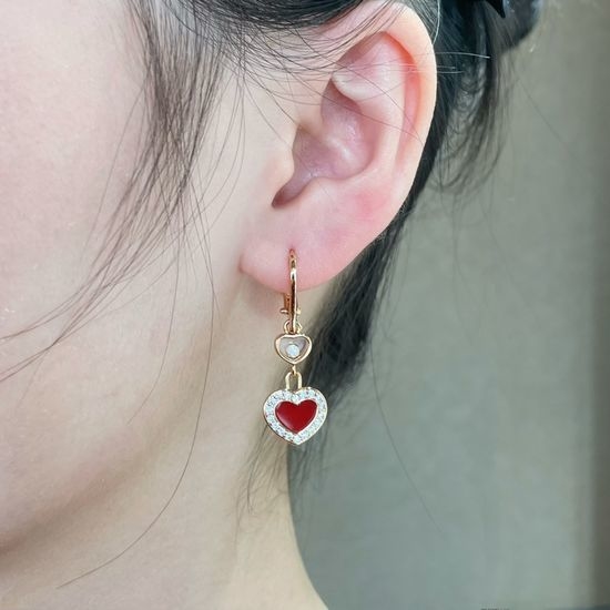 Chopard Heart Mother of Pearl Earrings Exquisite Craft