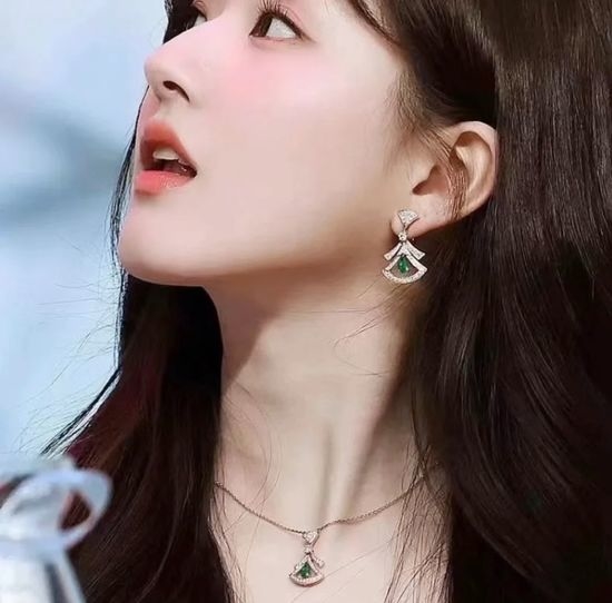 Bvlgari Green Zircon Fan Shape Earrings