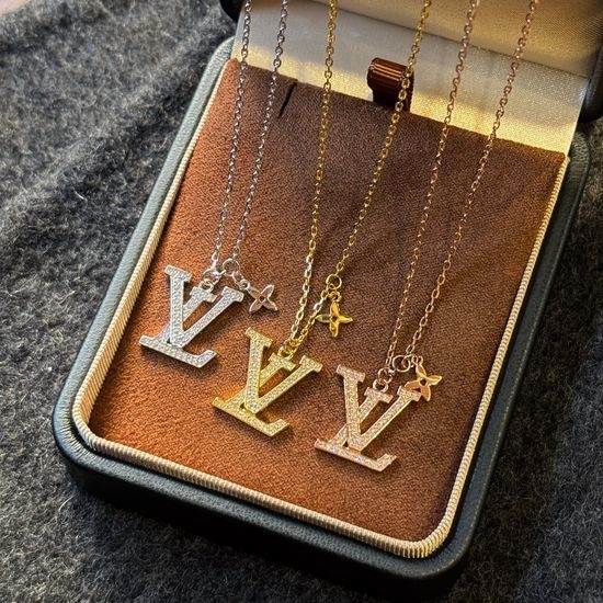 Louis Vuitton LV Diamond Inlaid Letter Floral Silver Necklace