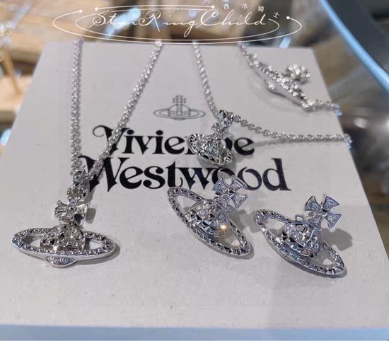 Vivienne Westhood Classic Saturn Design Necklace Earrings Set