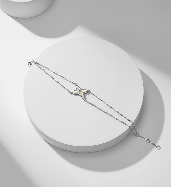Chaumet White Mother of Pearl Link Bracelet