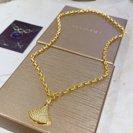Bvlgari Elegant Ring Shape Pendant Necklace