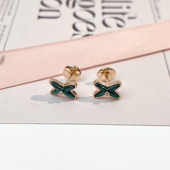 Chaumet Elegant Malachite Cross Stud Earrings