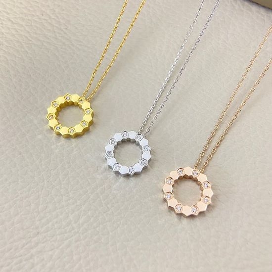 Chaumet Honeycomb Shiny Diamond Pendant Necklace
