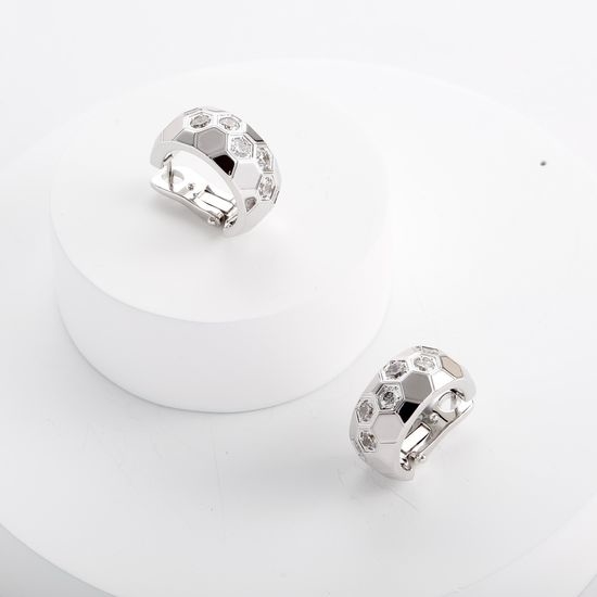 Chaumet Shiny Diamond Honeycomb Stud Earrings