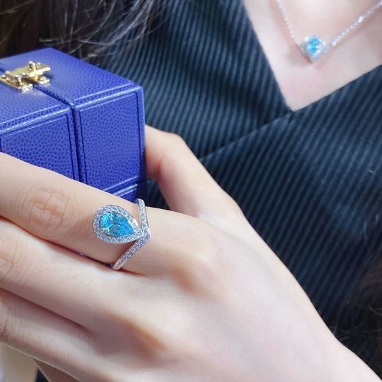 Chaumet Aquamarine Drop Ring Micro Pave Craft