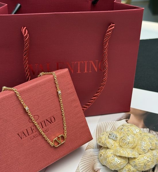 Valentino Thick Metal Chain Necklace