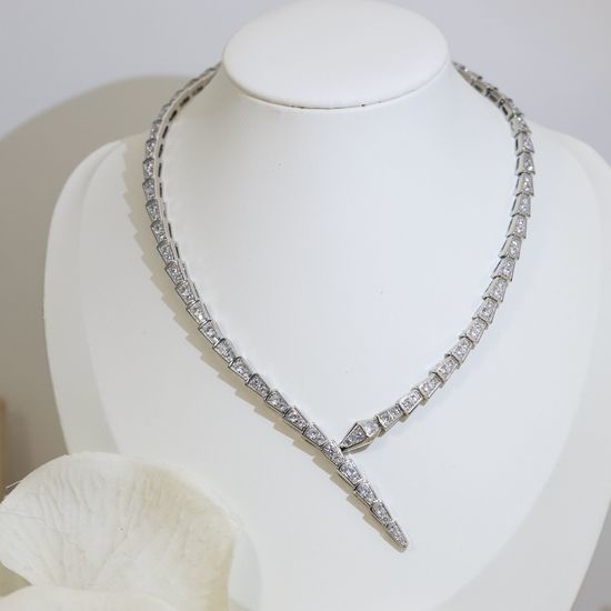 Bvlgari Thin Snake Necklace Inlaid Diamond Elegant