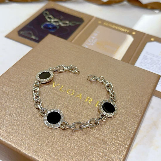 Bvlgari V Gold Bracelet with Classic Ring Design