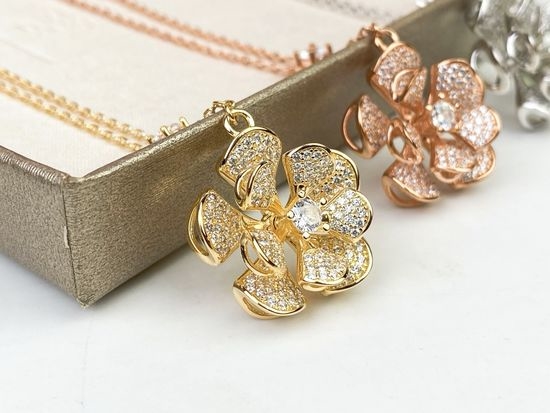 Bvlgari Fan Shape Diamond Necklace