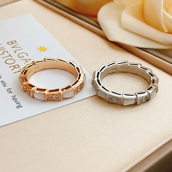 Bvlgari Diamond Snake Bone Ring