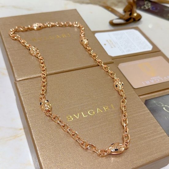Bvlgari Elegant Rose Gold Pendant Necklace