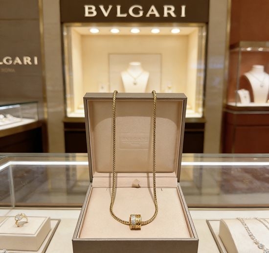 Bvlgari Classic Fan Shape Pendant Necklace