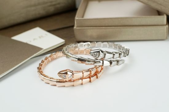 Bvlgari Snake Shape Diamond Bangle