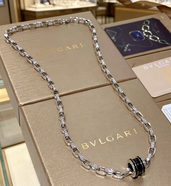 Bvlgari Premium Elegant Clavicle Chain Necklace