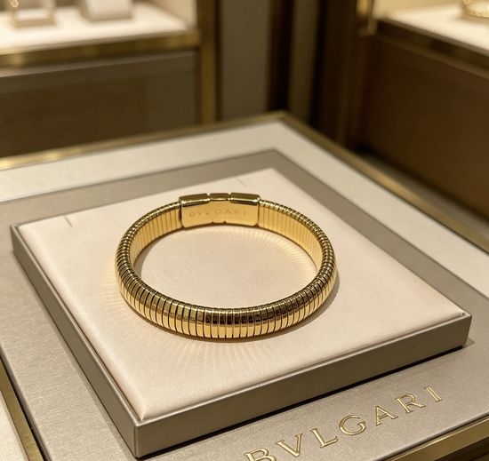 Bvlgari Elegant Design Bracelet Exquisite Craftsmanship