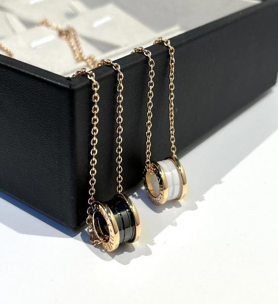 Bvlgari Ceramic Inlaid Round Pendant Necklace