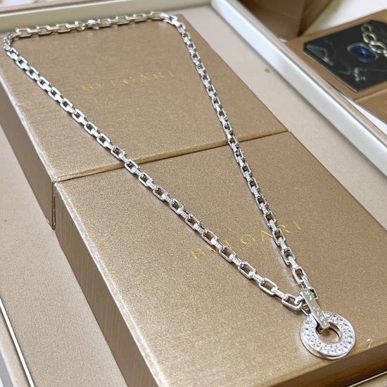 Bvlgari Golden Glossy Elegant Pendant Necklace