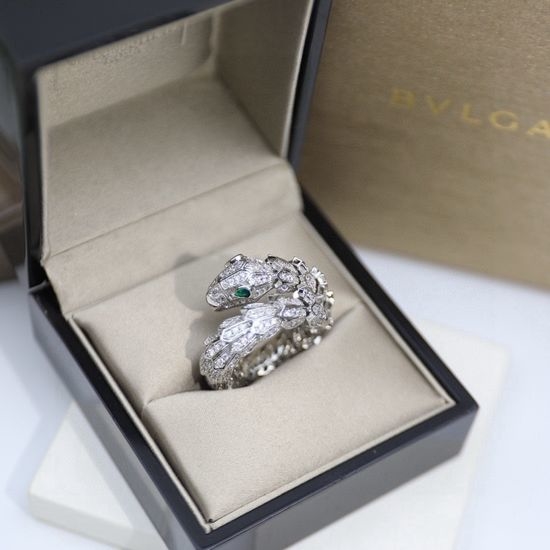 Bvlgari Snake Scales Diamond Inlaid Ring